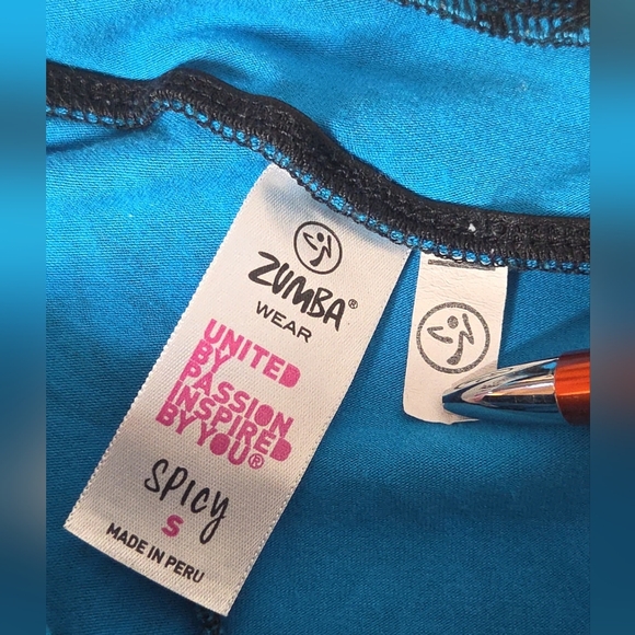 "I WANT MY ZUMBA" CROPPED HAREM "SPICY" DANCE PANTS SMALL BLUE BLACK GRAFFITI - Picture 4 of 10